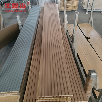 Bức tường màu gỗ WPC Bức tường trang trí nội thất Nhà xây dựng