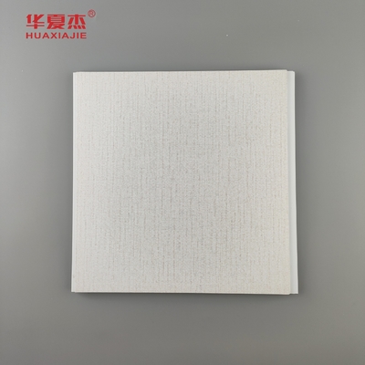 Nhà máy bán nội thất PVC tấm tường dán nóng hạt gỗ PVC trần chống ẩm vật liệu xây dựng