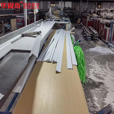 Không cần nỗ lực, trang trí nội thất của bạn bằng cách đúc PVC trong nhà và bề mặt mịn