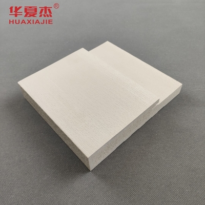 Gỗ nhựa kết hợp khung cửa hình chữ nhật Wpc Cho xây dựng tòa nhà