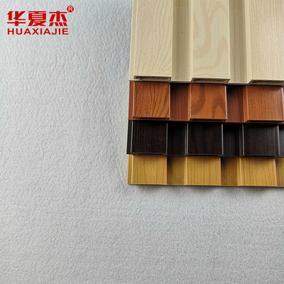 Các tấm tường PVC chống ẩm màu trắng là sự lựa chọn lý tưởng cho việc cải tạo nhà của bạn