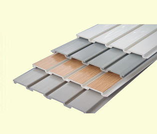 Giá tốt. WPC Slatwall cạnh tranh Giá PVC Tấm tường nhà để xe để lưu trữ trực tuyến