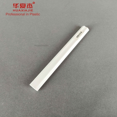 Giá tốt. Vinyl trắng cứng Pvc Crown Molding để trang trí trực tuyến