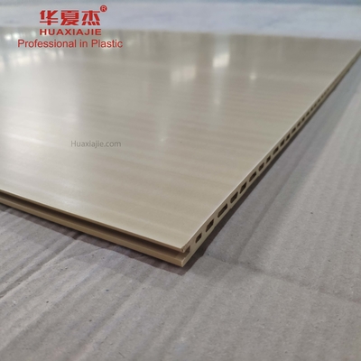 Giá tốt. Thiết kế gỗ Galling Bảng tường Wpc để trang trí nội thất trực tuyến