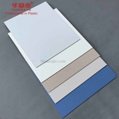 Giá tốt. Bảng thiết kế tường Wpc cao cấp để trang trí Co-Extrusion Chống chịu thời tiết trực tuyến