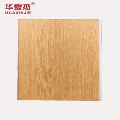 Giá tốt. Vật liệu trang trí nội thất PVC Bảng tường gỗ hạt PVC Bảng trần trực tuyến