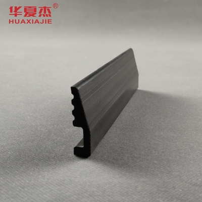 Giá tốt. Black PVC Base Board Indoor Moisture Proof Skirting PVC Profile Cho trang trí nhà trực tuyến