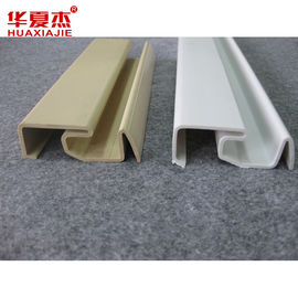 Giá tốt. Tấm tường lưu trữ bằng nhựa Tấm tường slatwall màu xám cho nhà để xe hoặc cửa hàng trực tuyến