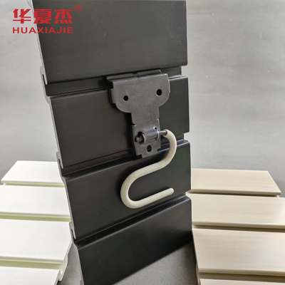 Giá tốt. Bề mặt gọn gàng PVC Slatwall Panel với khả năng chống cháy và dễ cài đặt trực tuyến