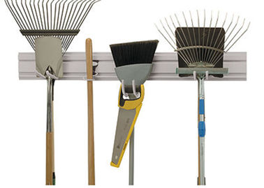 Giá tốt. Tấm ốp tường nhà để xe CE CE Taupe / Tấm Slatwall cho thiết bị thể thao trực tuyến