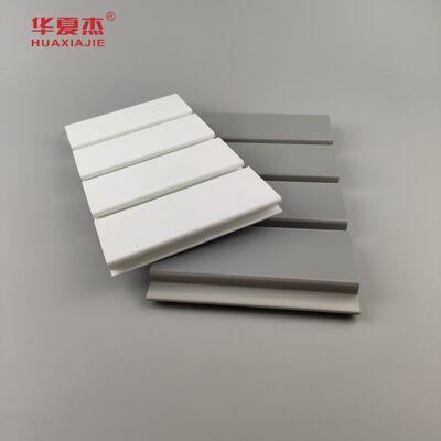 Giá tốt. Bạch PVC Slatwall Panel 4ft 8ft 300mm x 17mm cho nhà để xe và tổ chức trực tuyến