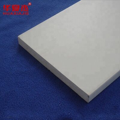Giá tốt. Hình khung cửa WPC chống nước với mô hình hạt gỗ để dễ dàng lắp đặt trong các ứng dụng bên trong và bên ngoài trực tuyến