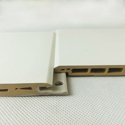 Giá tốt. Bảng điều khiển tường Wpc nội thất Màu trắng nhiều lớp Màu 600mm Chiều rộng X Độ dày 9mm trực tuyến